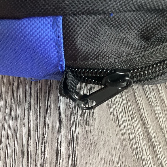 Goodyear Compact Emergency Safety Kit - Picture 6 of 6